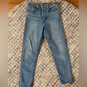 Levi’s 30 WEDGIE ICON Ankle Fit